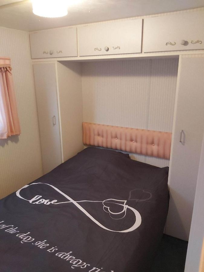 Caravan 2 Bedroom - New Camping Ideal De Haan Bagian luar foto