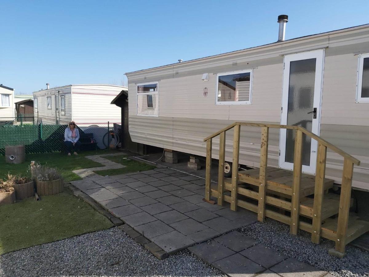 Caravan 2 Bedroom - New Camping Ideal De Haan Bagian luar foto