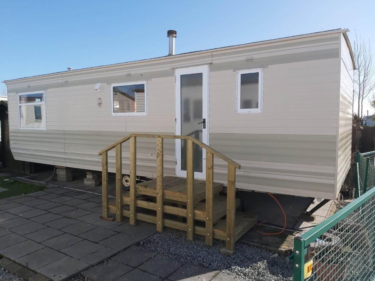 Caravan 2 Bedroom - New Camping Ideal De Haan Bagian luar foto