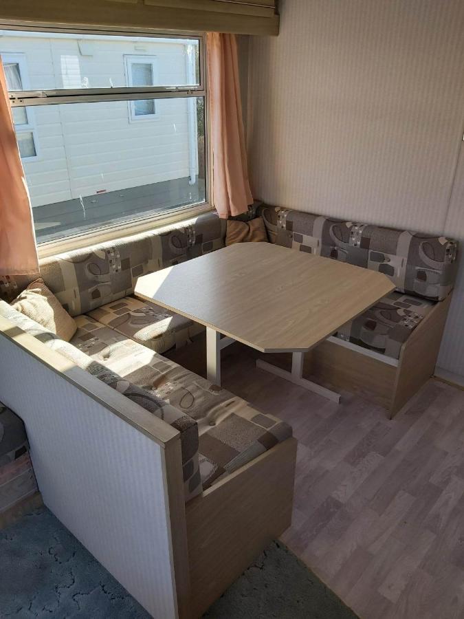 Caravan 2 Bedroom - New Camping Ideal De Haan Bagian luar foto