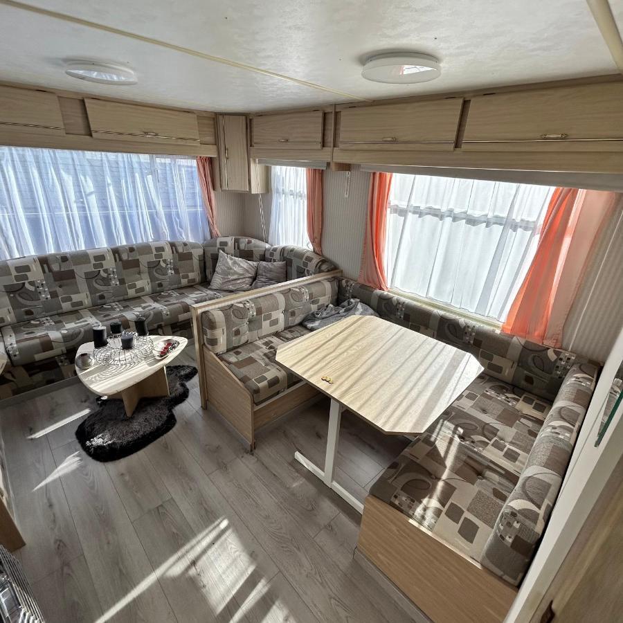 Caravan 2 Bedroom - New Camping Ideal De Haan Bagian luar foto