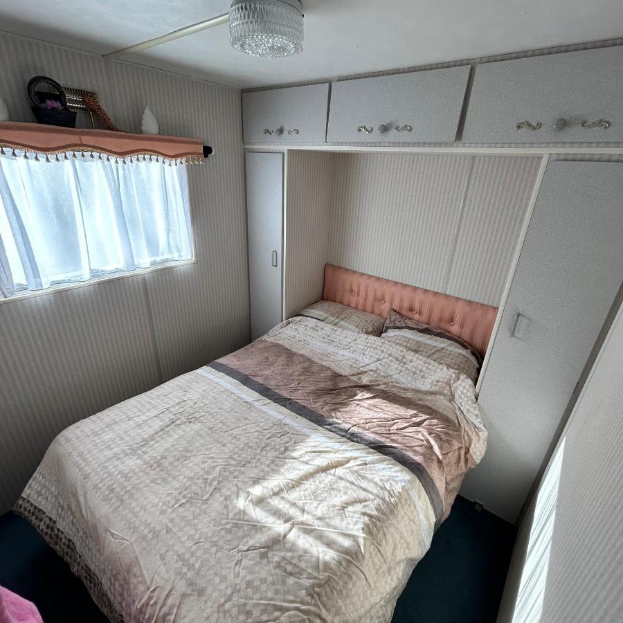 Caravan 2 Bedroom - New Camping Ideal De Haan Bagian luar foto